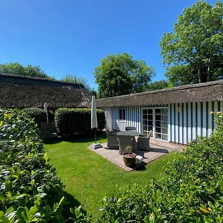Hus Op De Dun Apartment *